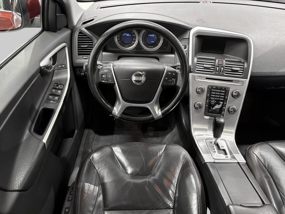 VOLVO XC60 2011