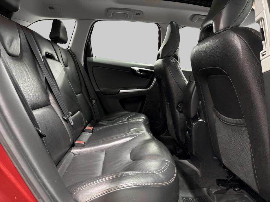 VOLVO XC60 2011