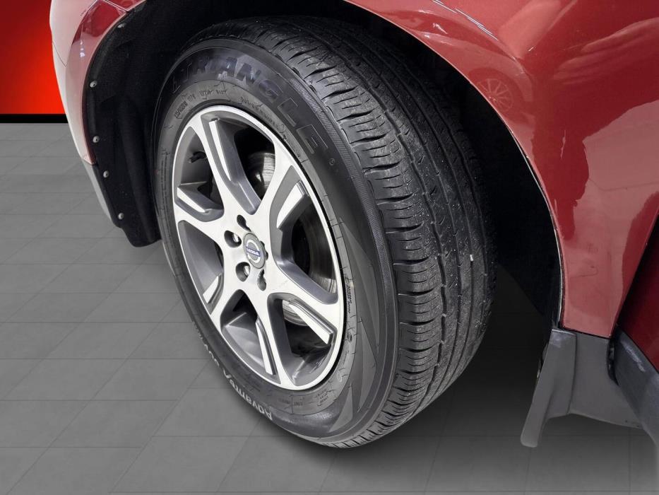 VOLVO XC60 2011