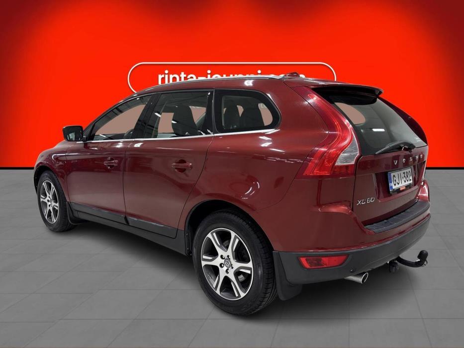 VOLVO XC60 2011