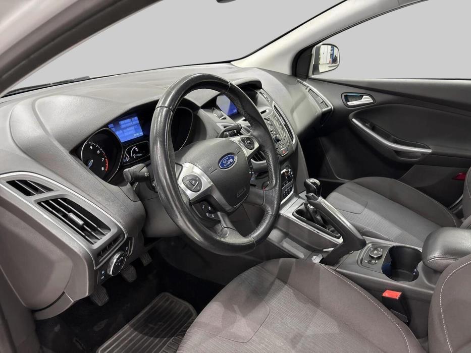 FORD Focus 2011