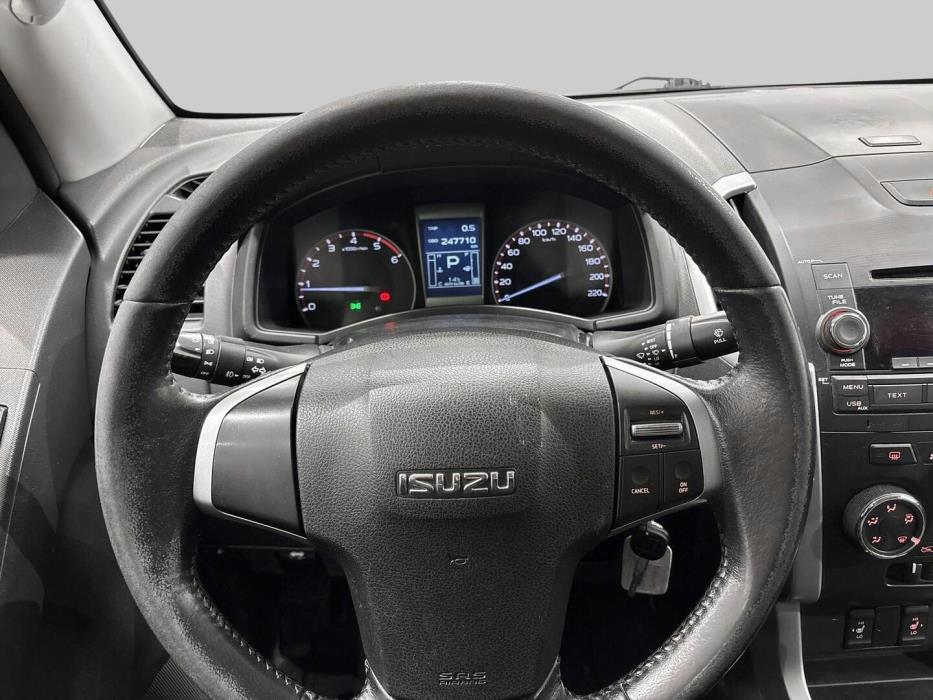 ISUZU D-Max 2014