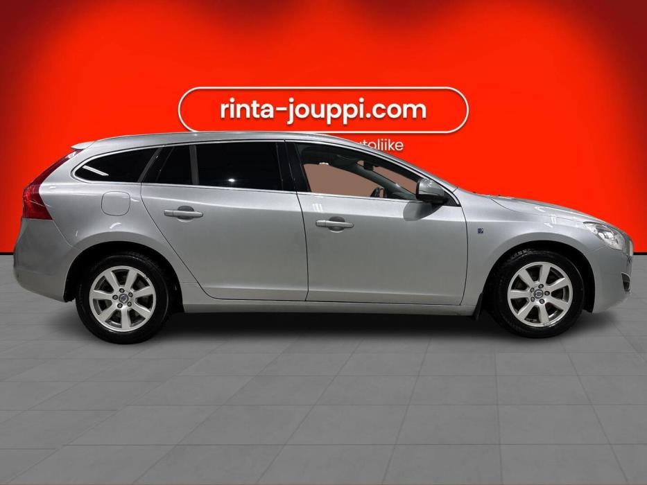VOLVO V60 2011