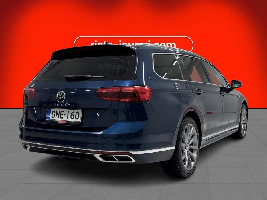 VOLKSWAGEN Passat 2022