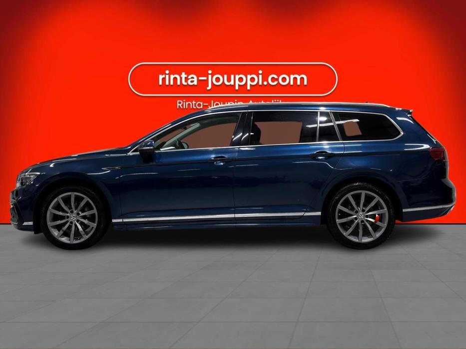 VOLKSWAGEN Passat 2022