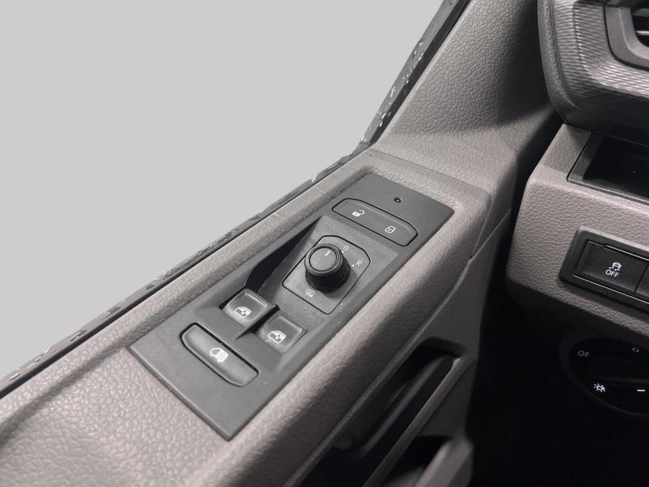 VOLKSWAGEN Transporter 2021