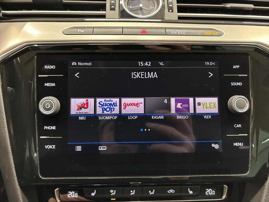 VOLKSWAGEN Passat 2018