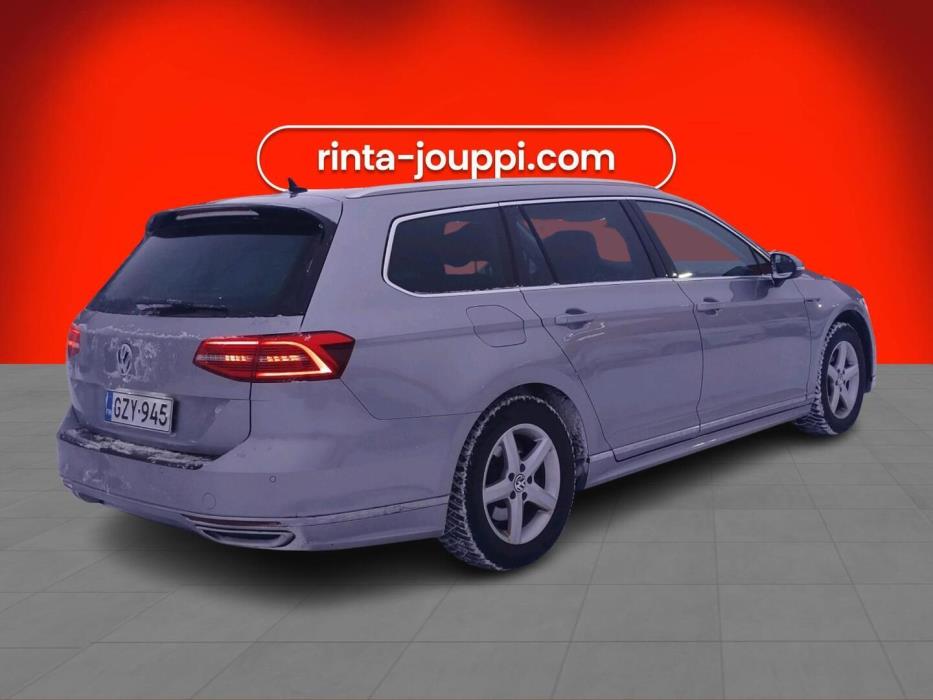 VOLKSWAGEN Passat 2018