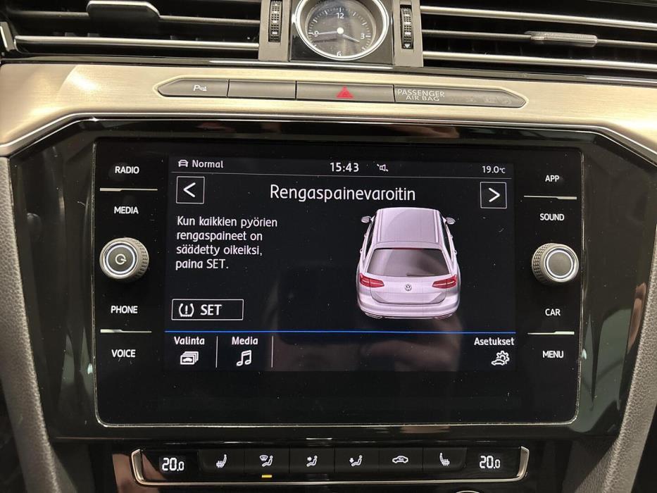 VOLKSWAGEN Passat 2018