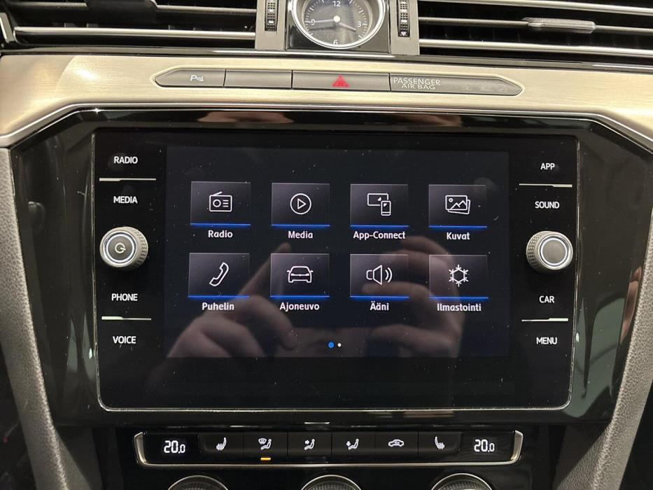 VOLKSWAGEN Passat 2018