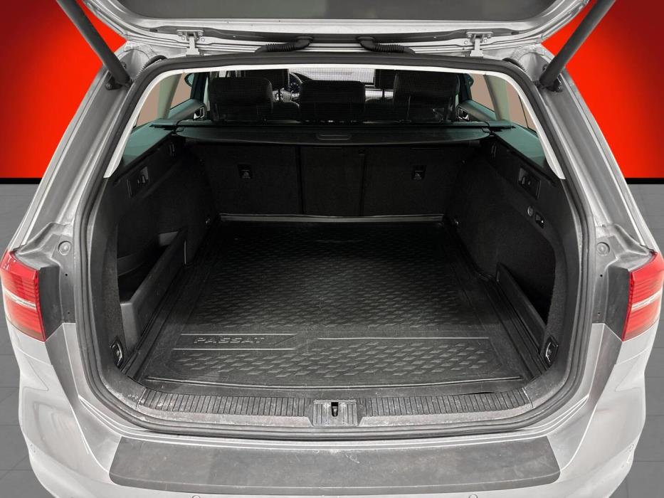 VOLKSWAGEN Passat 2018