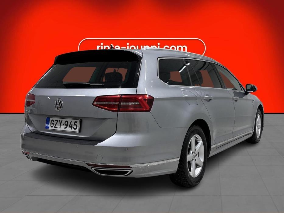 VOLKSWAGEN Passat 2018