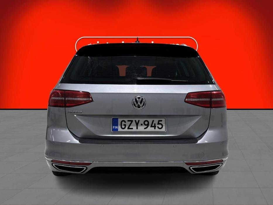VOLKSWAGEN Passat 2018