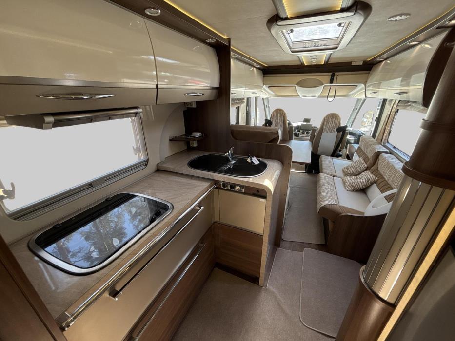 BÜRSTNER ELEGANCE I 810 2010