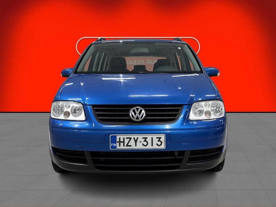 VOLKSWAGEN Touran 2004
