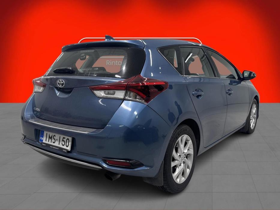 TOYOTA Auris 2017