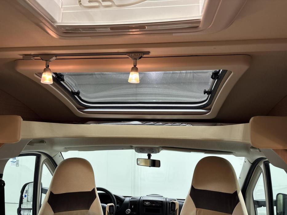 BÜRSTNER NEXXO T660 2013