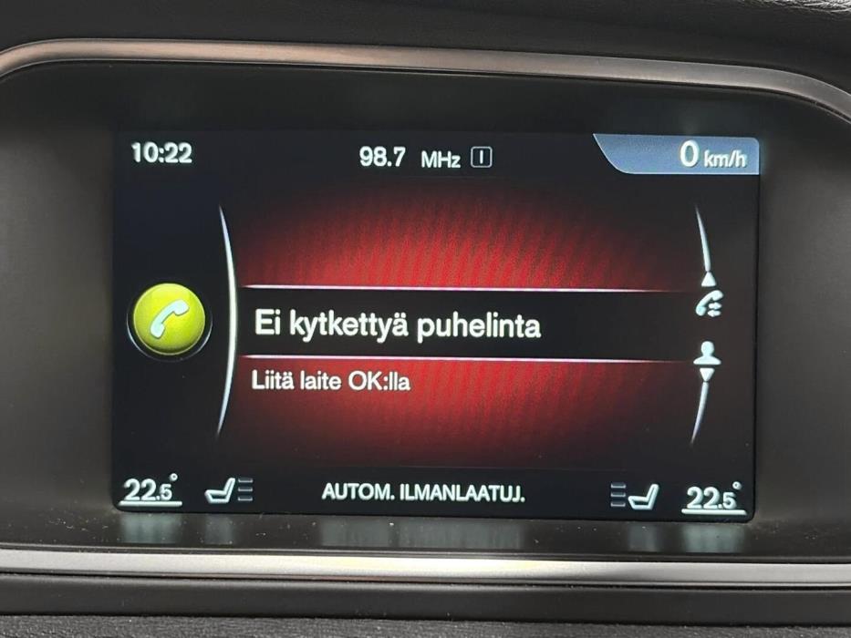 VOLVO V40 2015