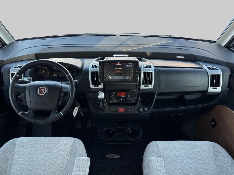 LMC Explorer I710 Premium 2018