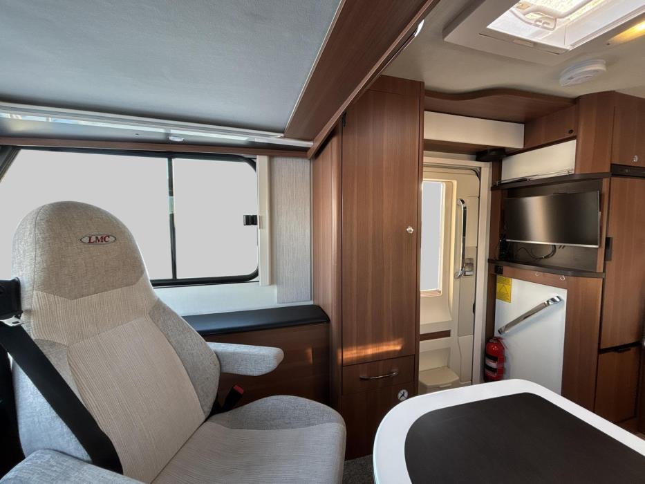 LMC Explorer I710 Premium 2018