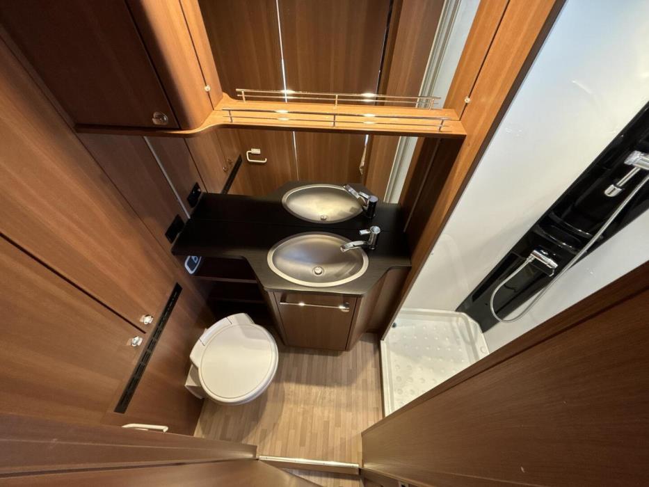 LMC Explorer I710 Premium 2018