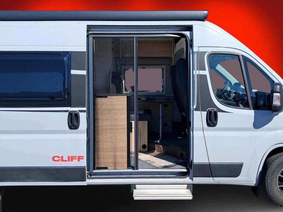 SUNLIGHT CLIFF 600 ADVENTURE EDITION 2021