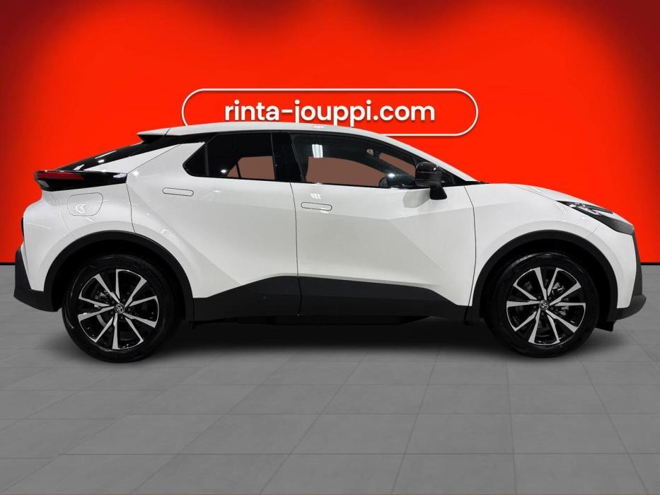TOYOTA C-HR 2025