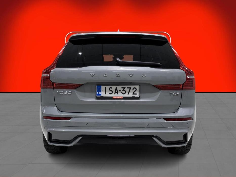 VOLVO XC60 2025