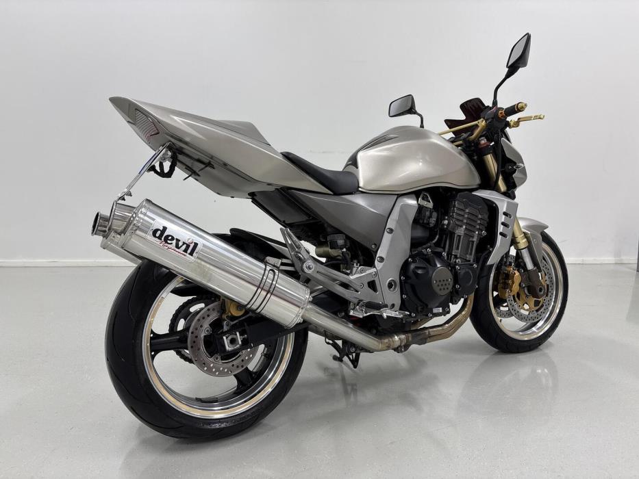 KAWASAKI Z 2006