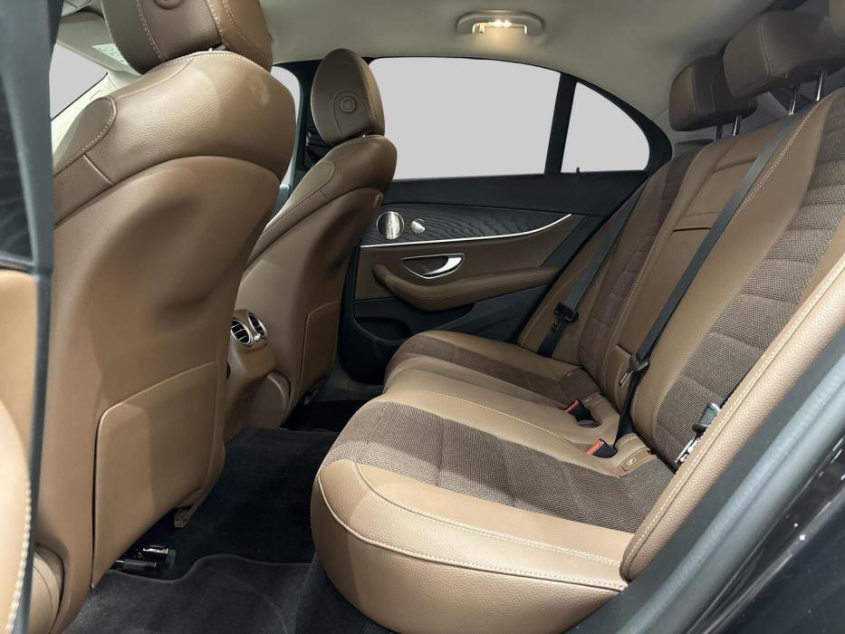 MERCEDES-BENZ E 2021