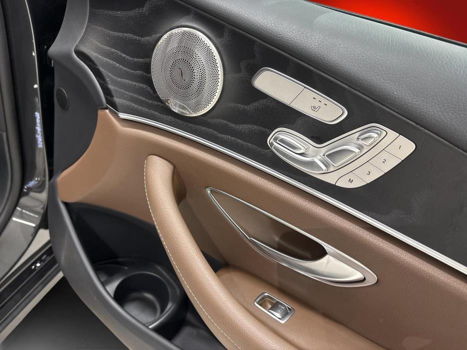 MERCEDES-BENZ E 2021