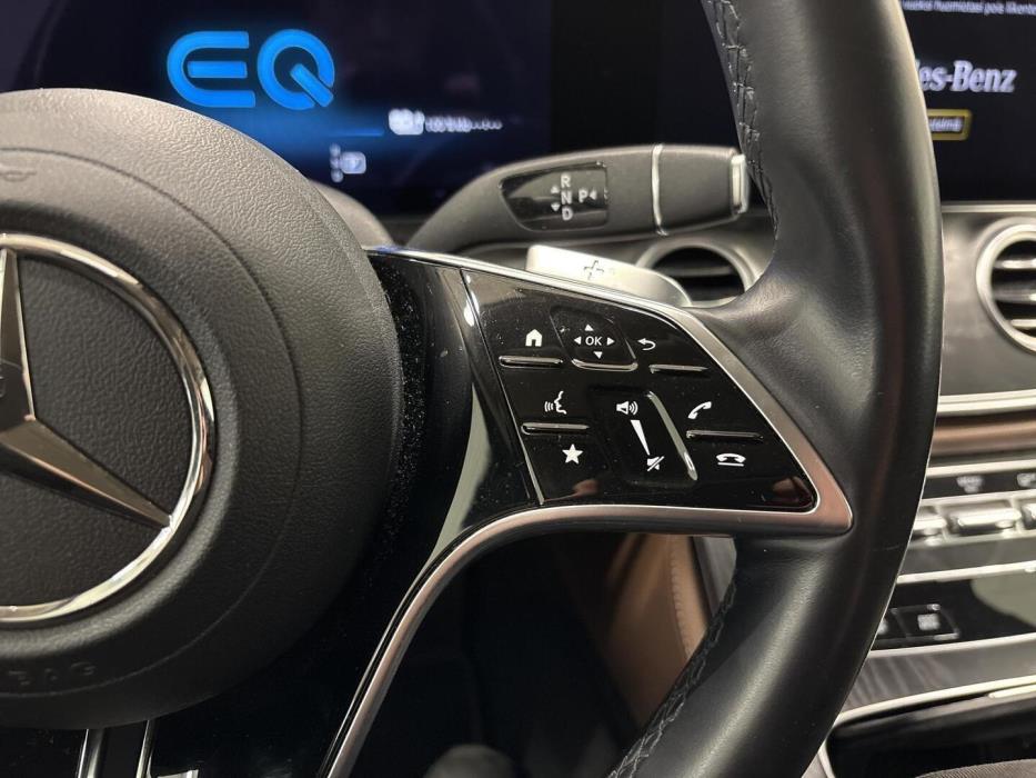 MERCEDES-BENZ E 2021