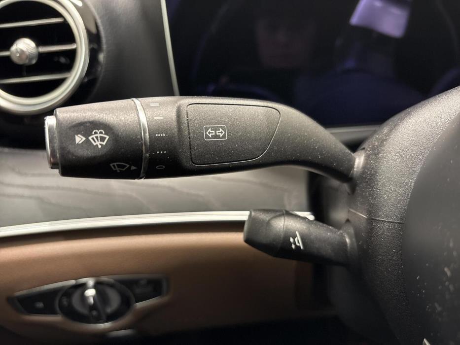 MERCEDES-BENZ E 2021