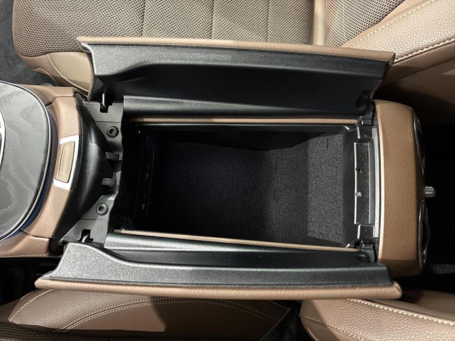 MERCEDES-BENZ E 2021