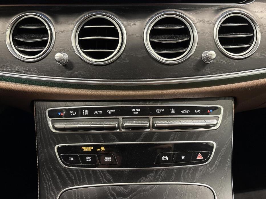 MERCEDES-BENZ E 2021