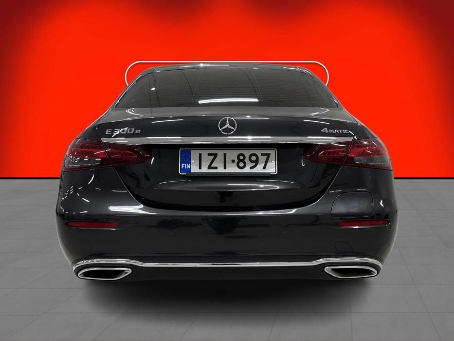 MERCEDES-BENZ E 2021