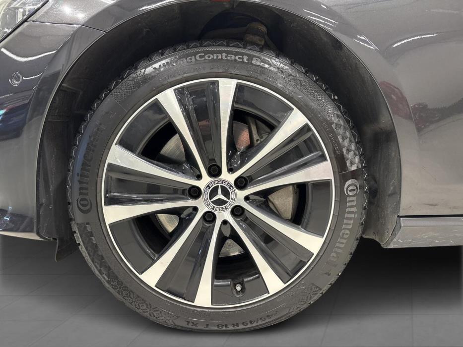 MERCEDES-BENZ E 2021