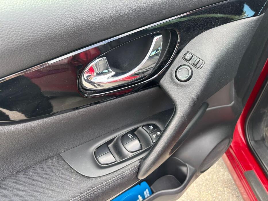 NISSAN Qashqai 2016