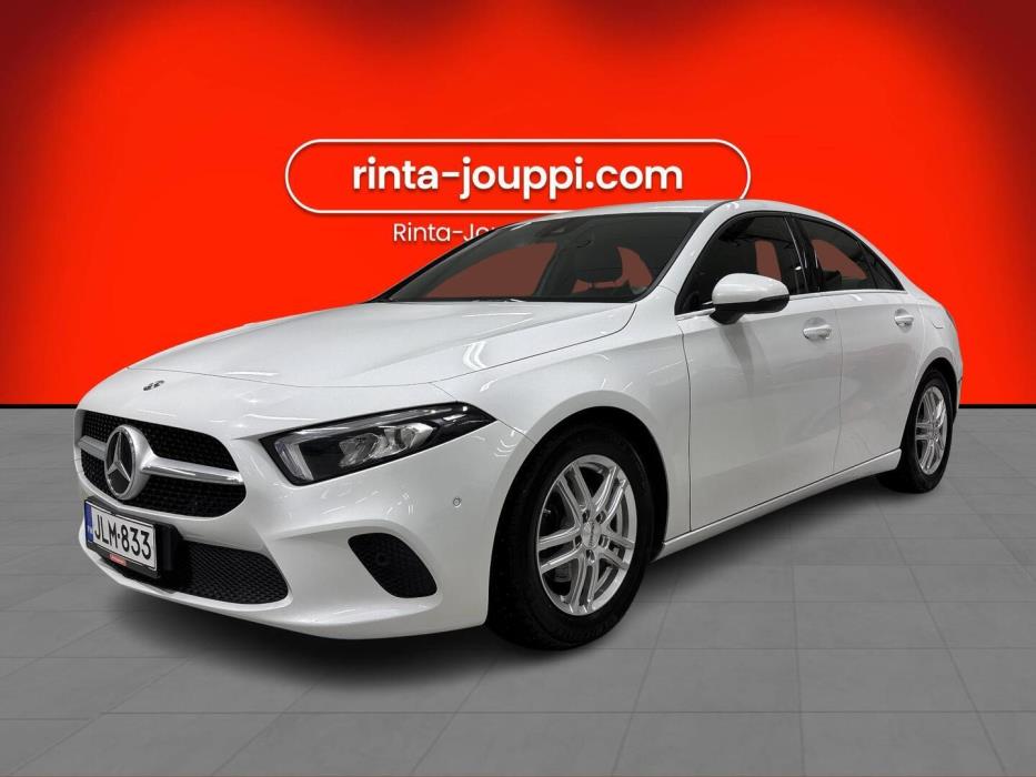 MERCEDES-BENZ A 2020