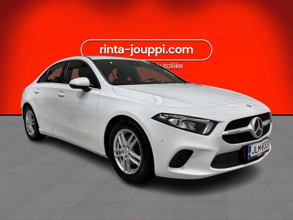 MERCEDES-BENZ A 2020