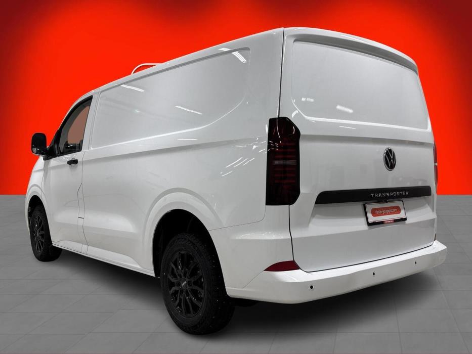 VOLKSWAGEN TRANSPORTER 2025