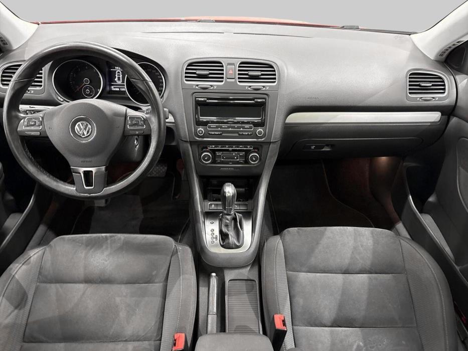 VOLKSWAGEN Golf 2012