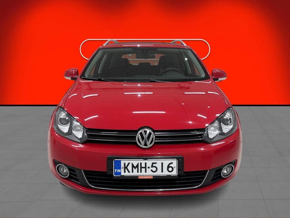 VOLKSWAGEN Golf 2012