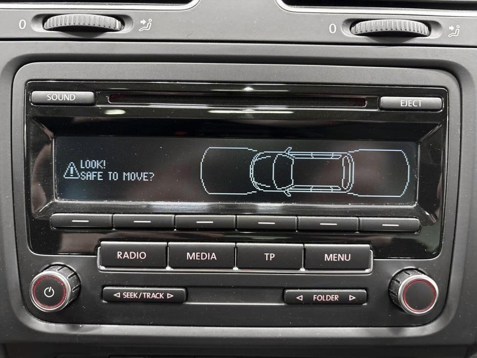 VOLKSWAGEN Golf 2012