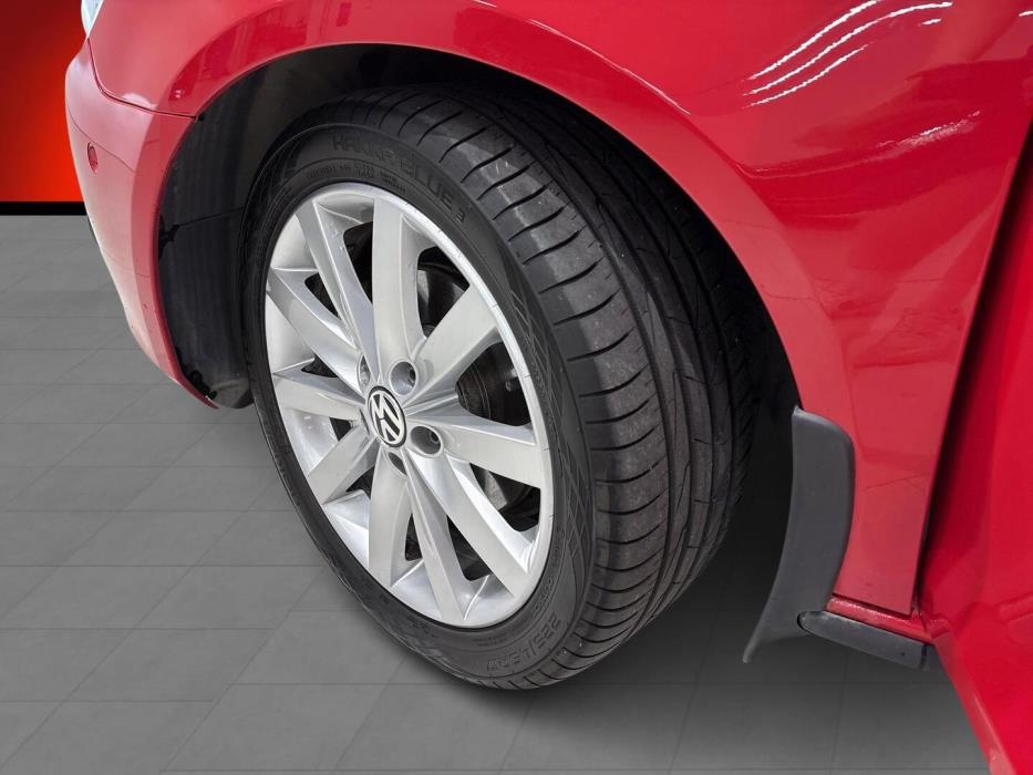 VOLKSWAGEN Golf 2012