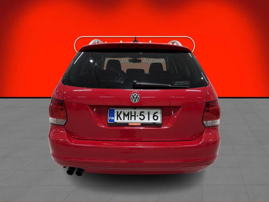 VOLKSWAGEN Golf 2012