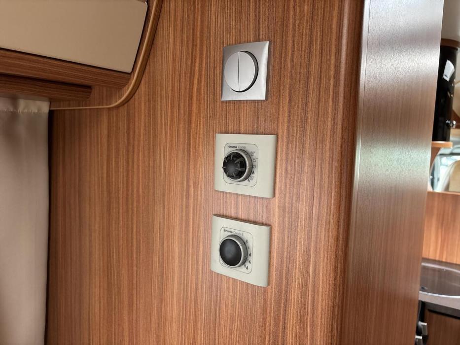 ADRIA CORAL S 670 SLL 2012
