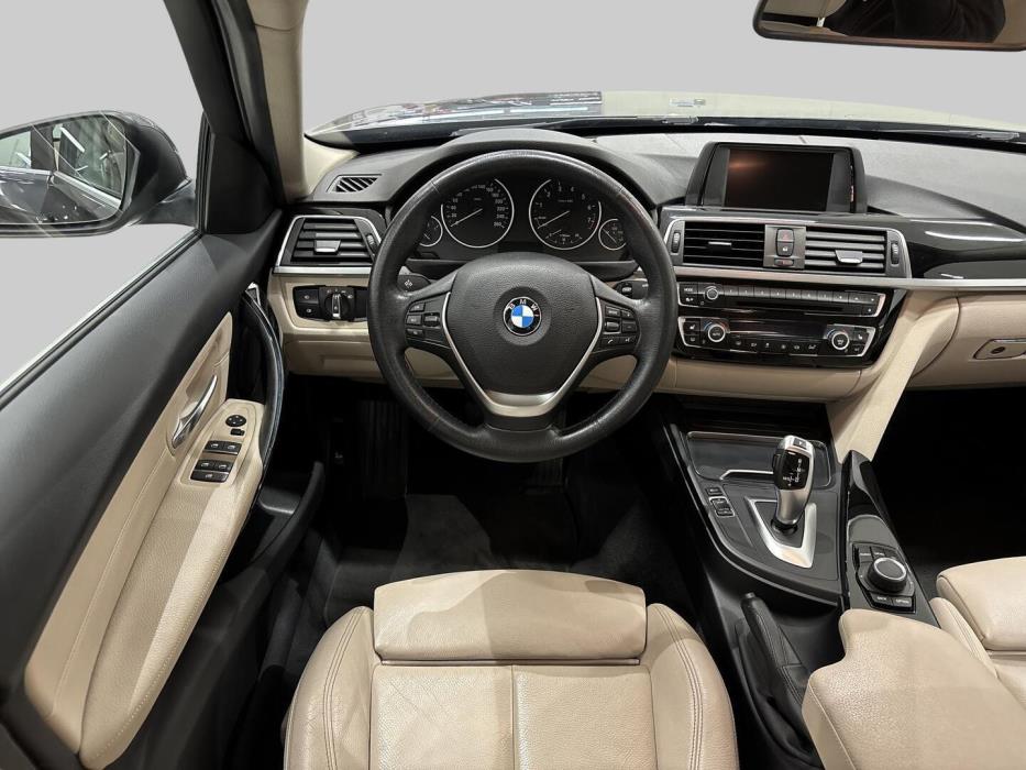 BMW 320 2017
