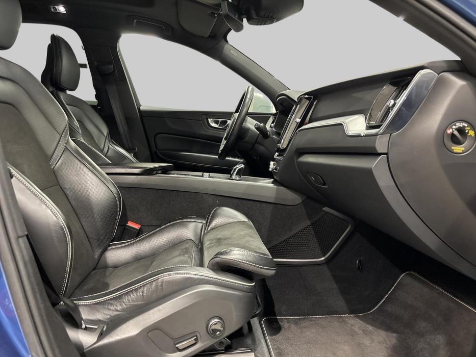 VOLVO XC60 2018