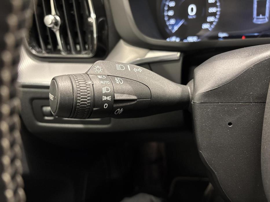VOLVO XC60 2018